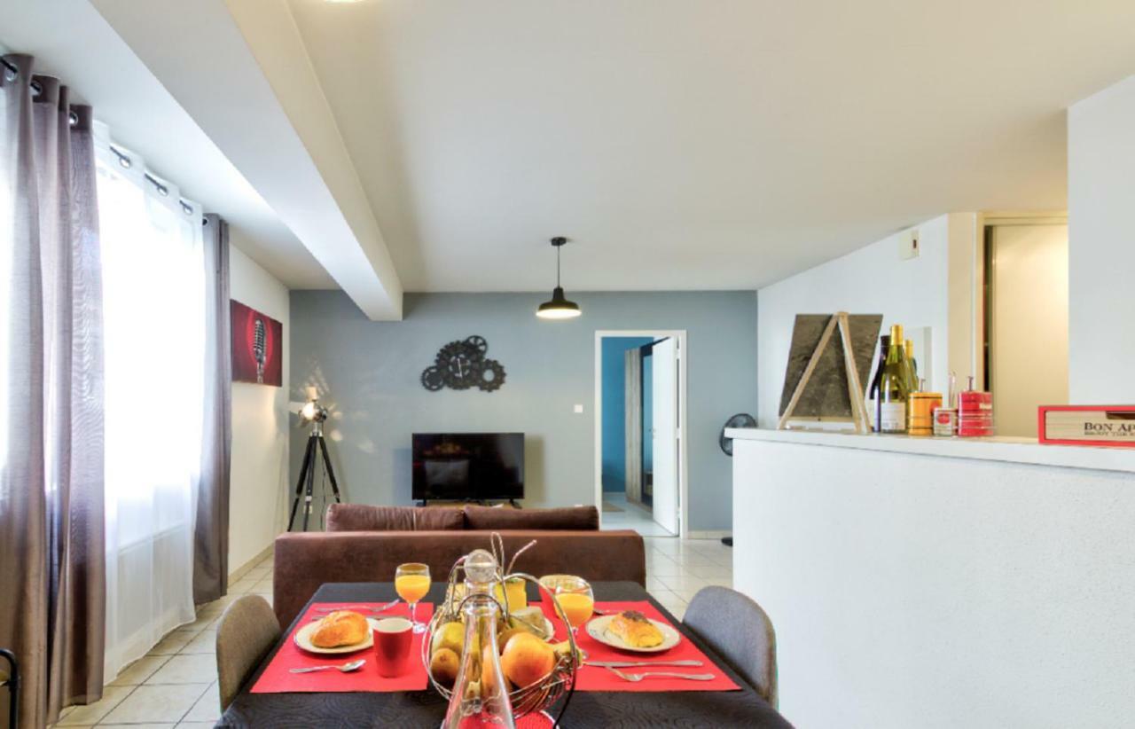 Le Contemporain Apartment มงเบลียาร์ ภายนอก รูปภาพ