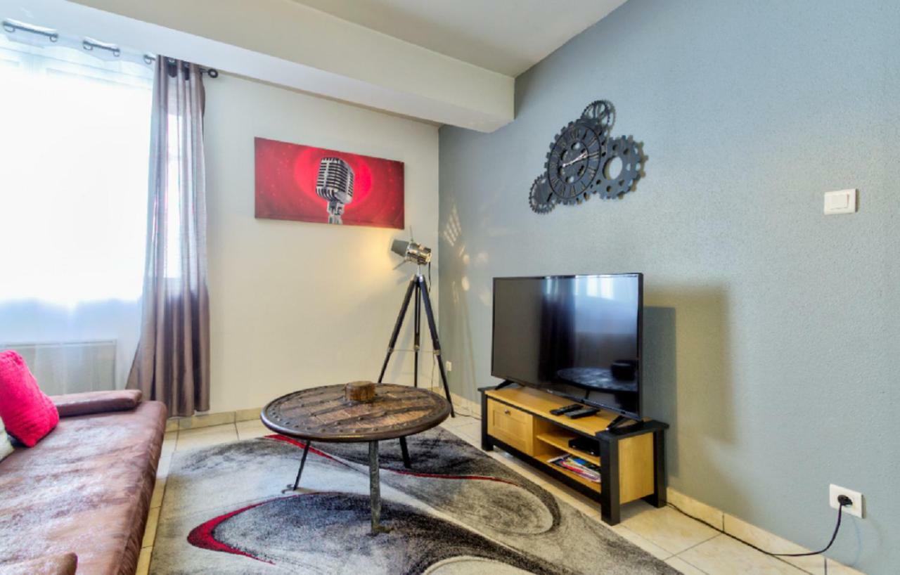 Le Contemporain Apartment มงเบลียาร์ ภายนอก รูปภาพ